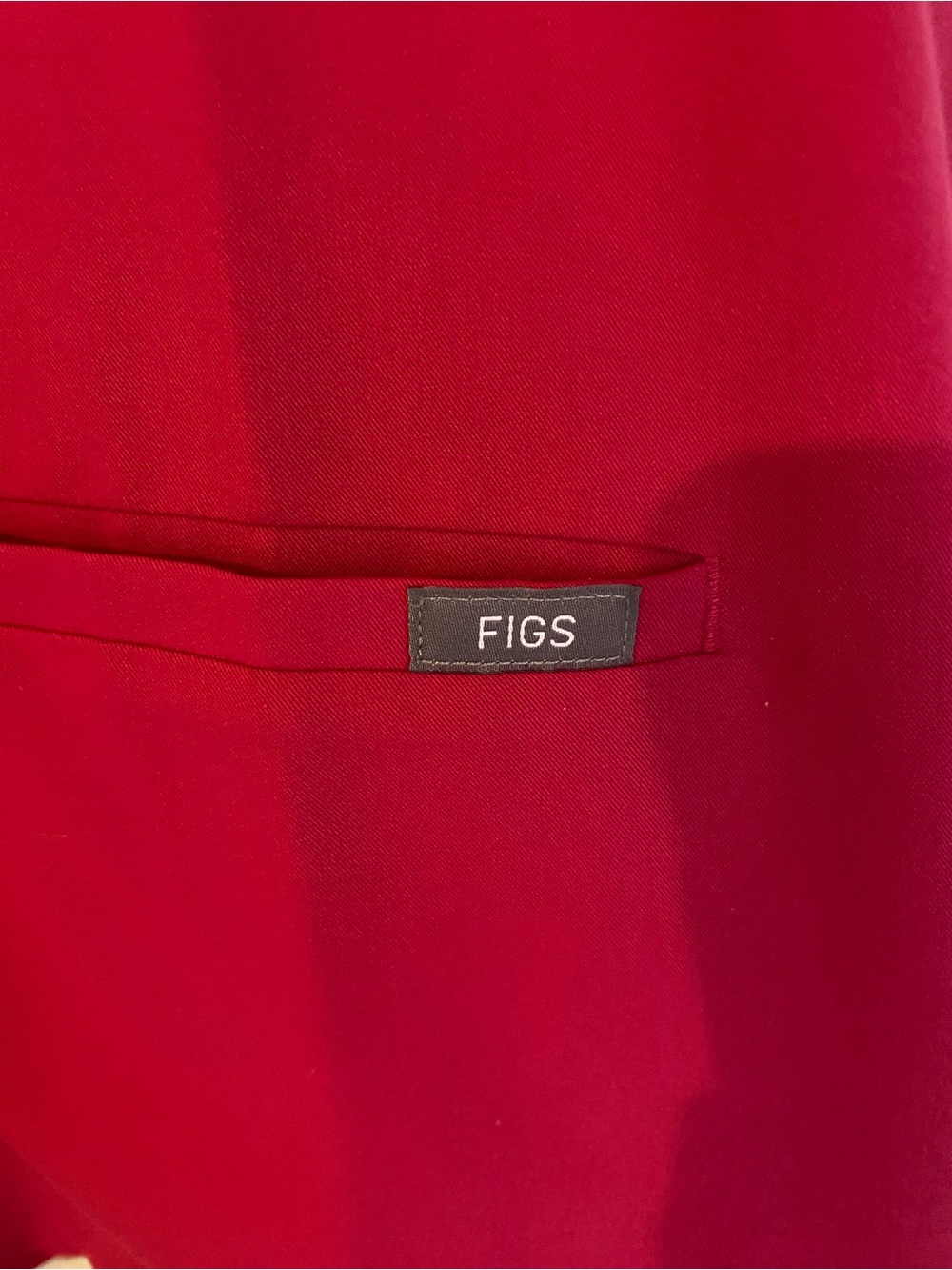 Figs Scrub Set in Berry Pink-Medium - Picture 4 of 11